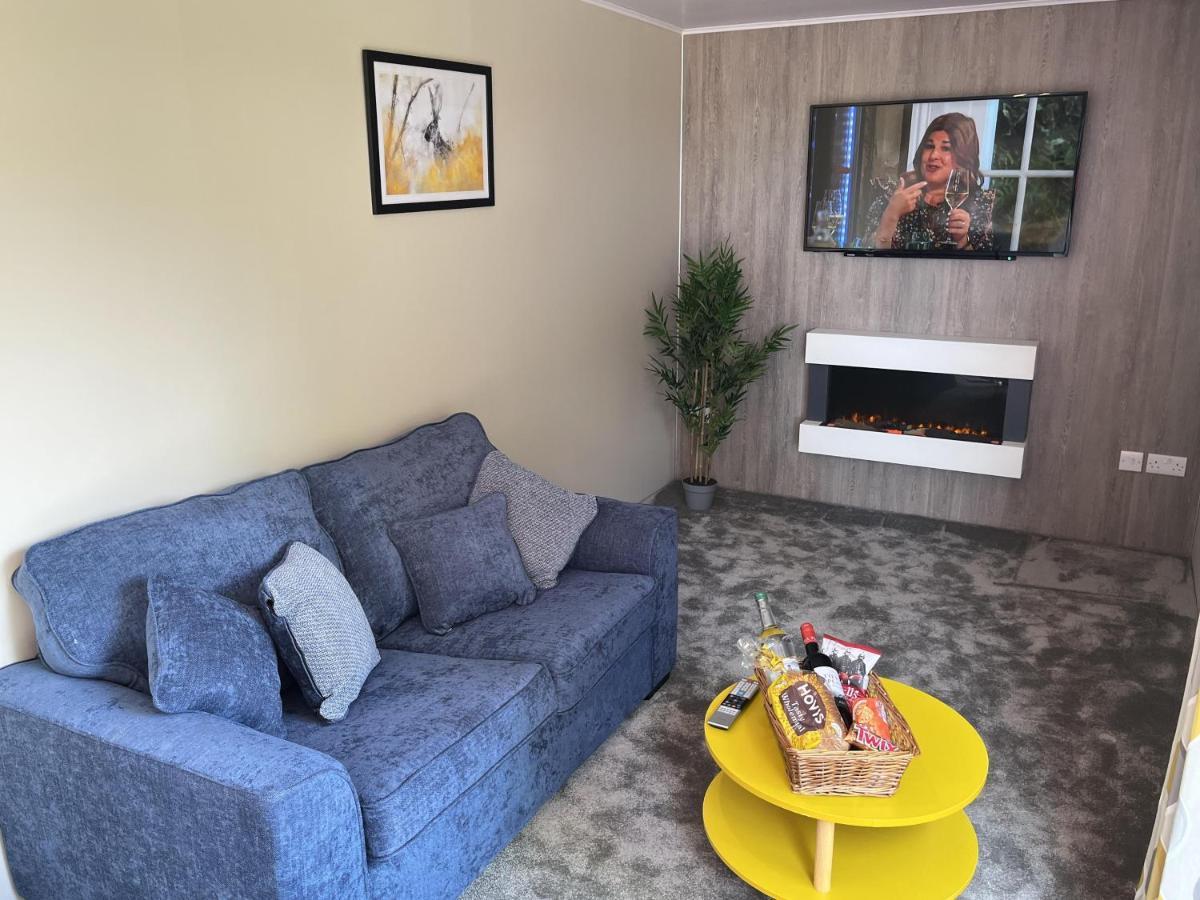 Rowan Boutique Lodge For Couples With A Dog York Bagian luar foto