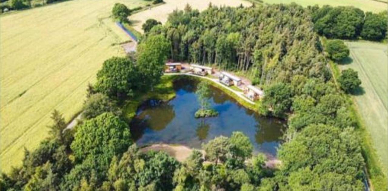 Rowan Boutique Lodge For Couples With A Dog York Bagian luar foto